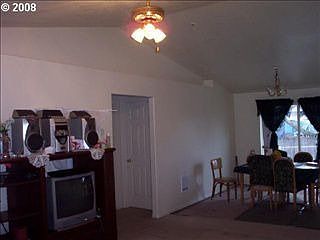 2nd image of 414 20th St