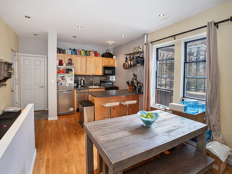 626 Lincoln Pl #1C — Photo 1
