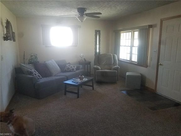 2nd image of 932 West Dr