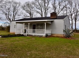 568 Magnolia Rd #B, Lumberton, MS 39455