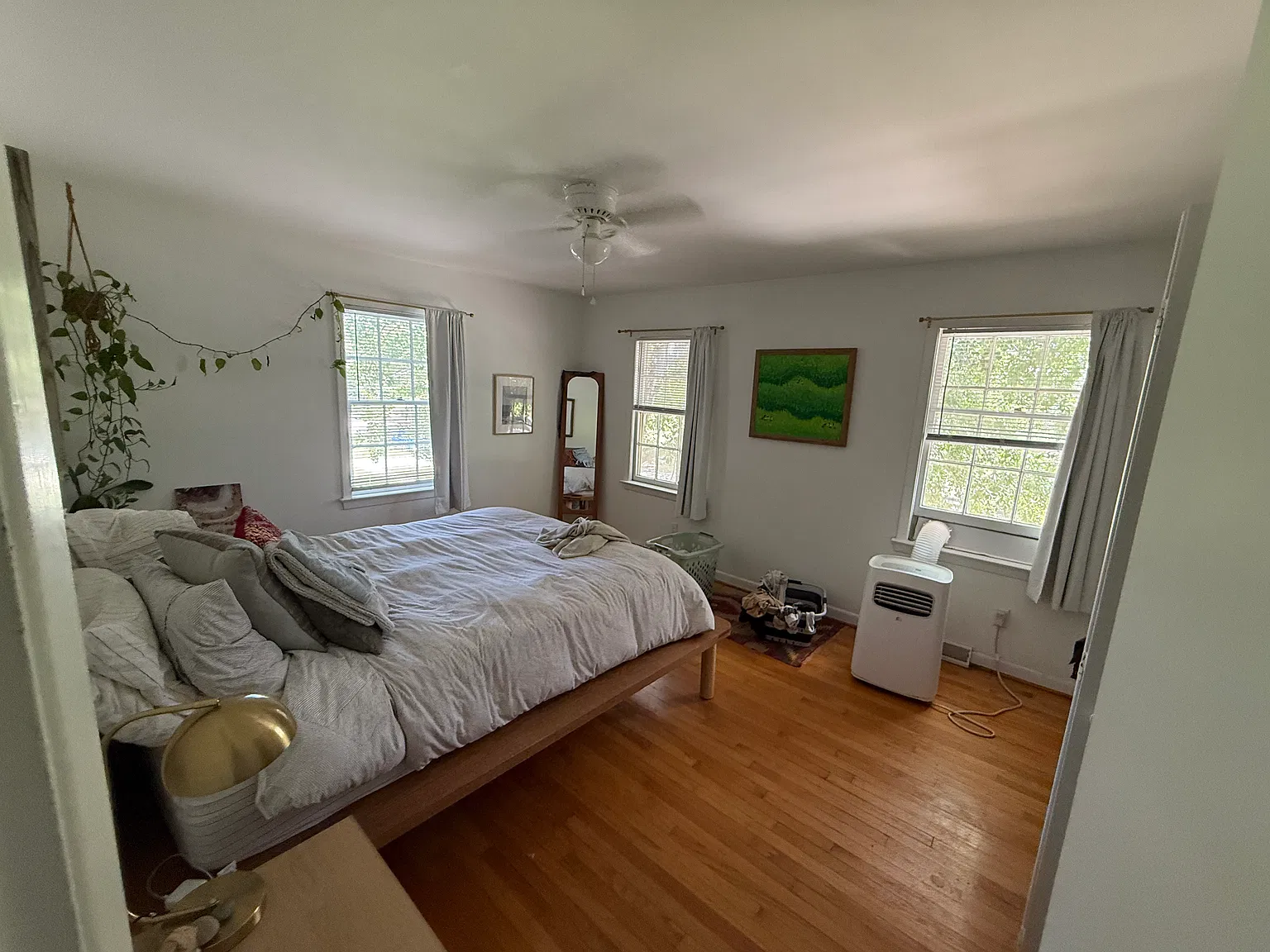 2 bed, 1.5 bath, 1100 sqft, $3,150 — Photo 2