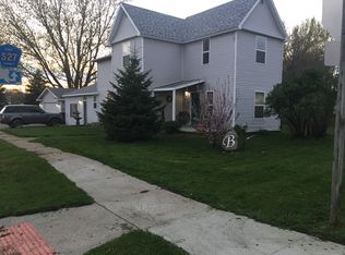 321 5th St, Maxwell, IA 50161