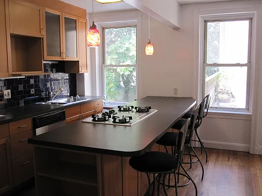 Rented by Town Residential | media 19