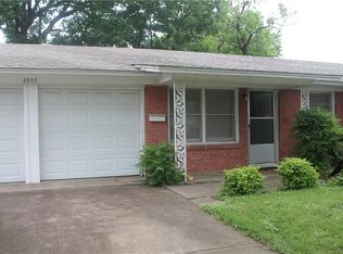5233 Ammons St, Haltom City, TX 76117