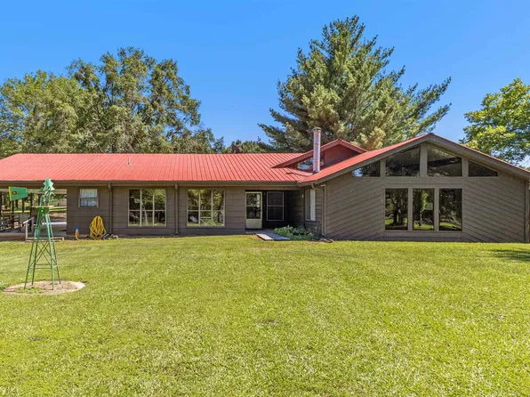 295 County Road 555, Centre, AL 35960