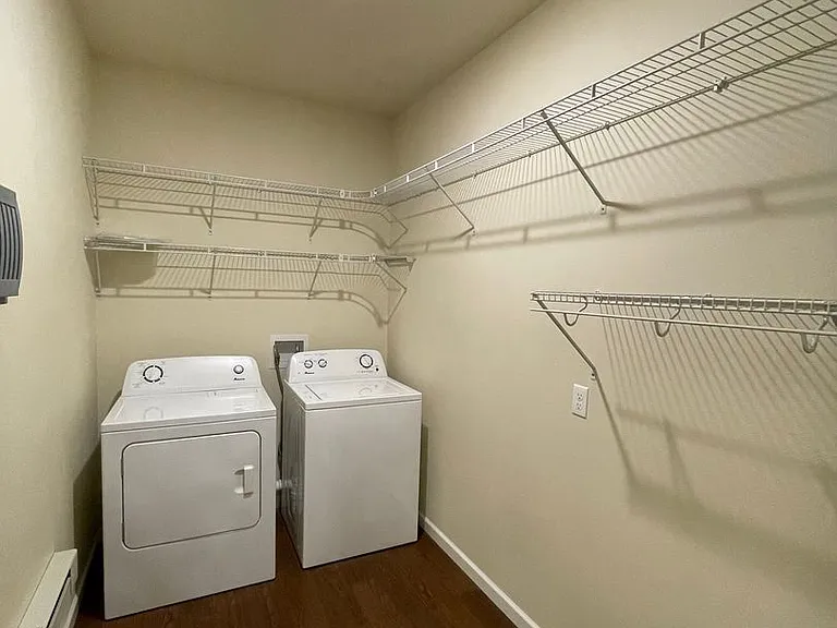 Grasslands Apartments — Photo 26