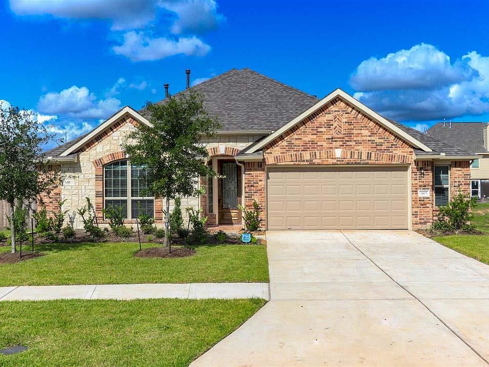 Located on 2321 in Enclave at Riverpark - Riverpark - 60's in Sugar Land, TX