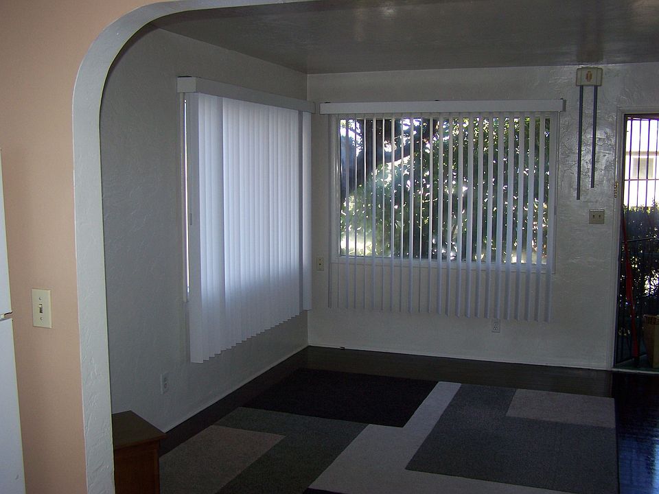 1st image of 2004 East St #2004
