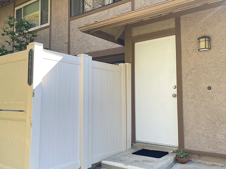 28817 Conejo View Dr — Photo 1