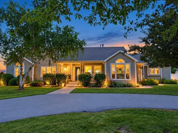 11389 Dakota St, Norwalk, IA 50211