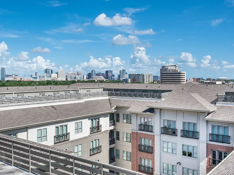 Neighborhood living in the city