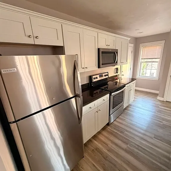75 Merriam Ave #5 — Photo 3