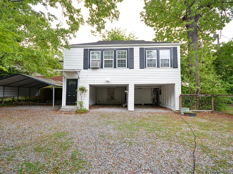 306 S Maple St — Photo 1