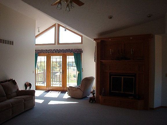 Great room lookind south to 