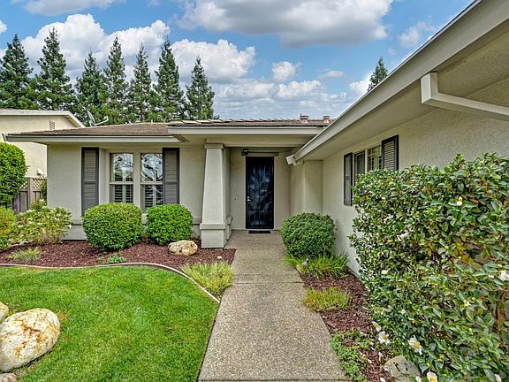 5th image of 401 Snapdragon Ln