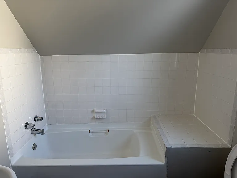 S 14th Ave — Photo 19