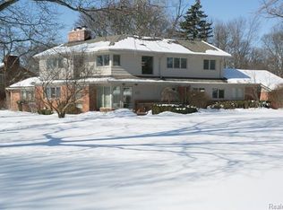329 Tilbury Rd, Bloomfield Hills, MI 48301