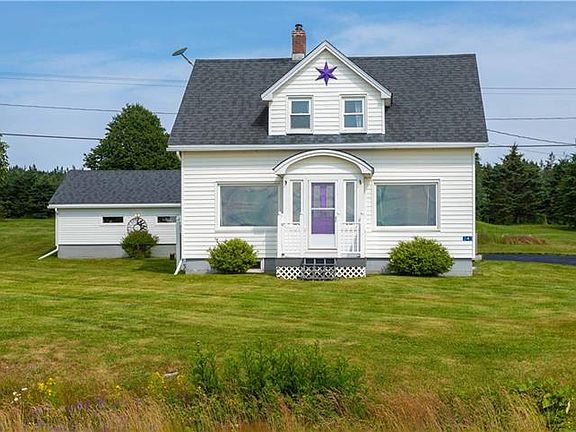 2nd image of 243 Maces Bay Rd