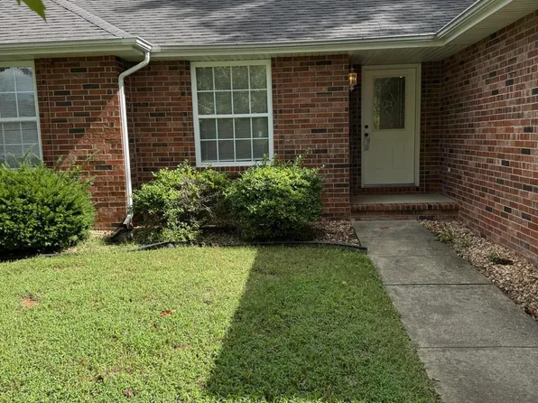 2724 S Ryan Place, Springfield, MO 65807
