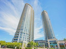 125 Village Green Sq