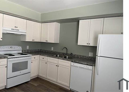 1st image of 101 Lake Hunter Dr APT 7