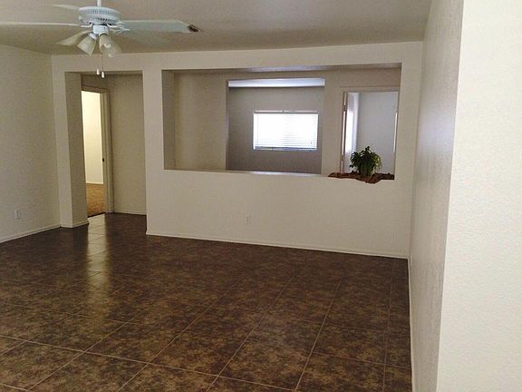 3rd image of 11829 W Larkspur Dr