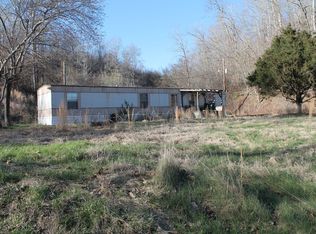 1295 Simmons Branch Rd, Centerville, TN 37033