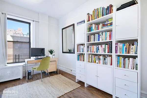 Sold by Sotheby's International Realty | media 4