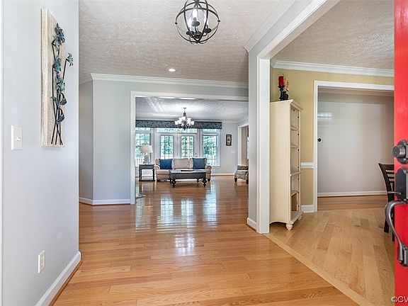 4th image of 11570 Royal Ln