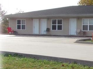 1009-5 Briarwood Rd, Carterville, IL 62918