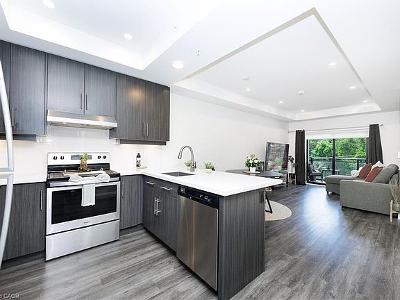3rd image of 30 Hamilton St S #201