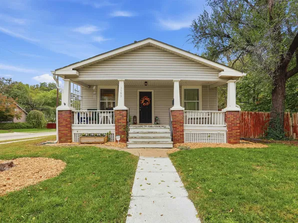 1195 SW Wayne Ave, Topeka, KS 66604
