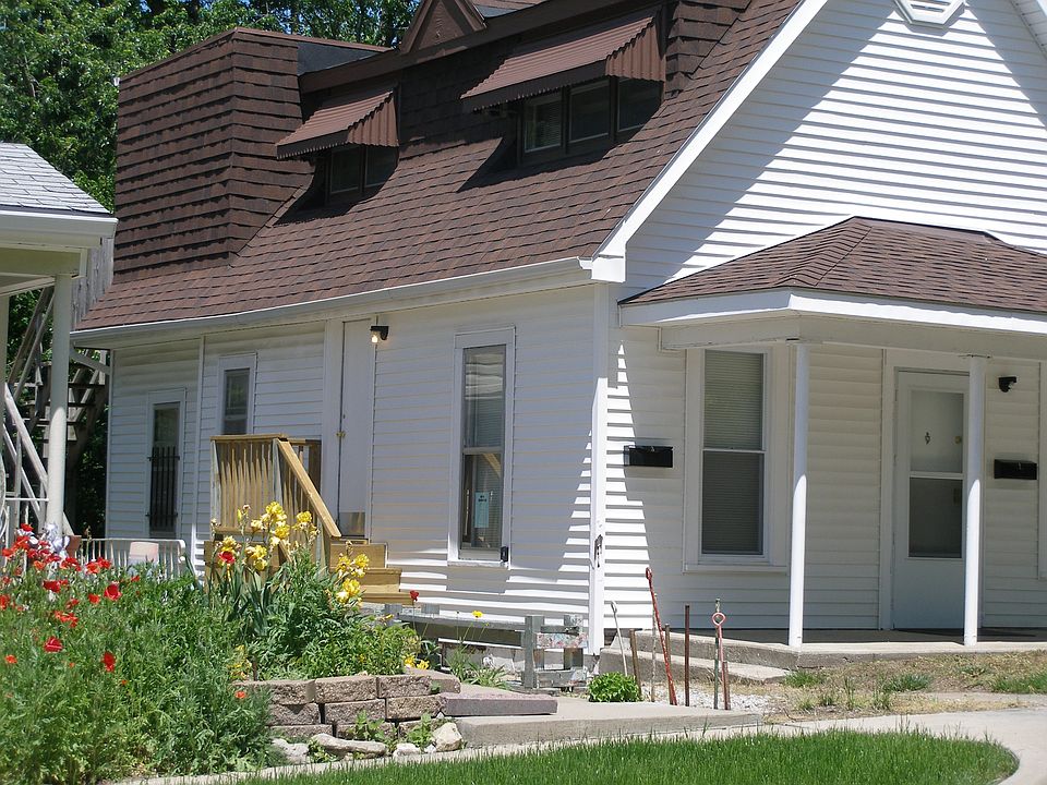 Entrance to Apartment on West Side