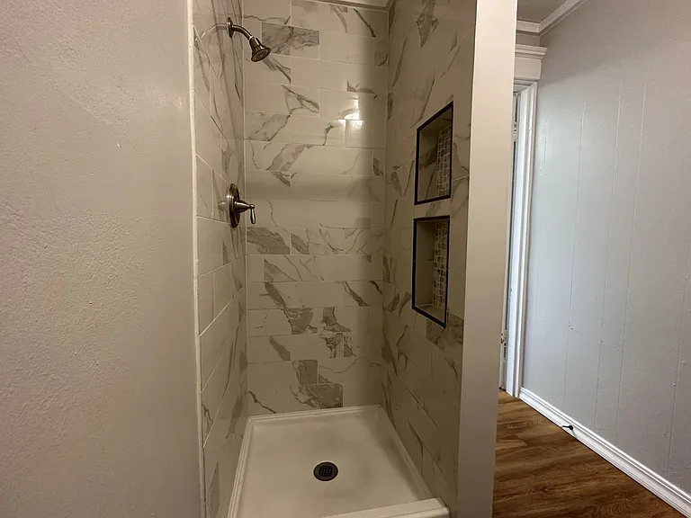 2421 Rucker- 4 Unit — Photo 12