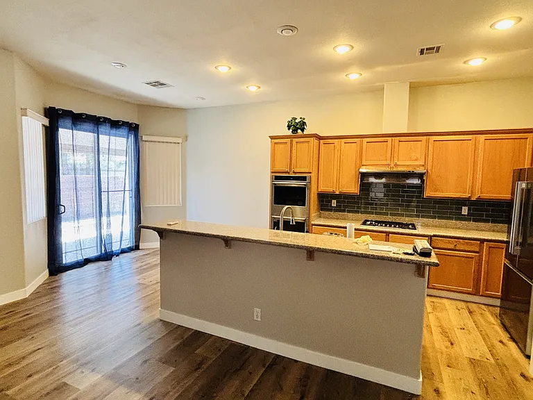917 Coldwater Falls Way — Photo 5
