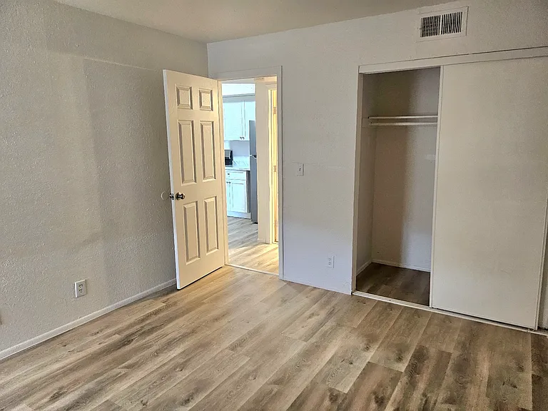 510 E Hatcher Rd #306 — Photo 8