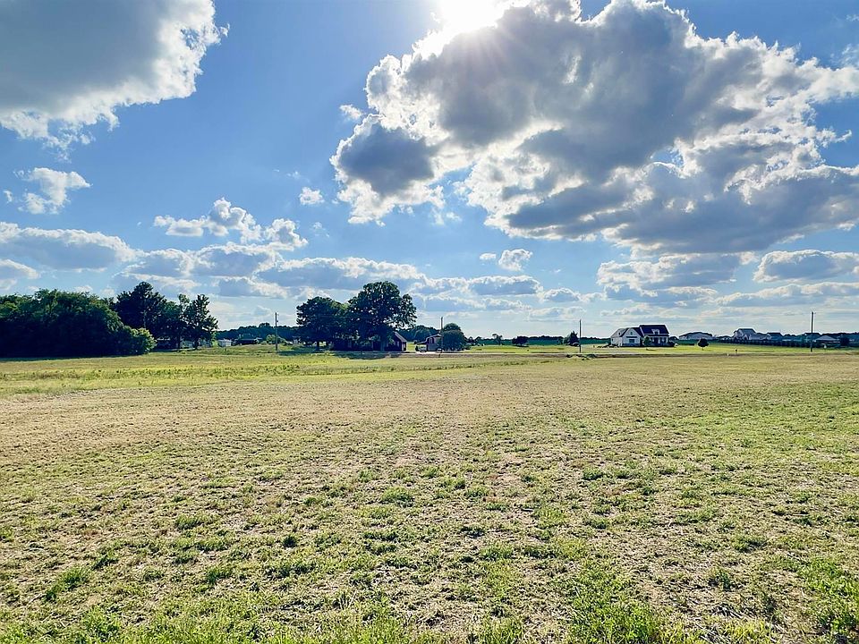 1st image of 3 Meadows Rd