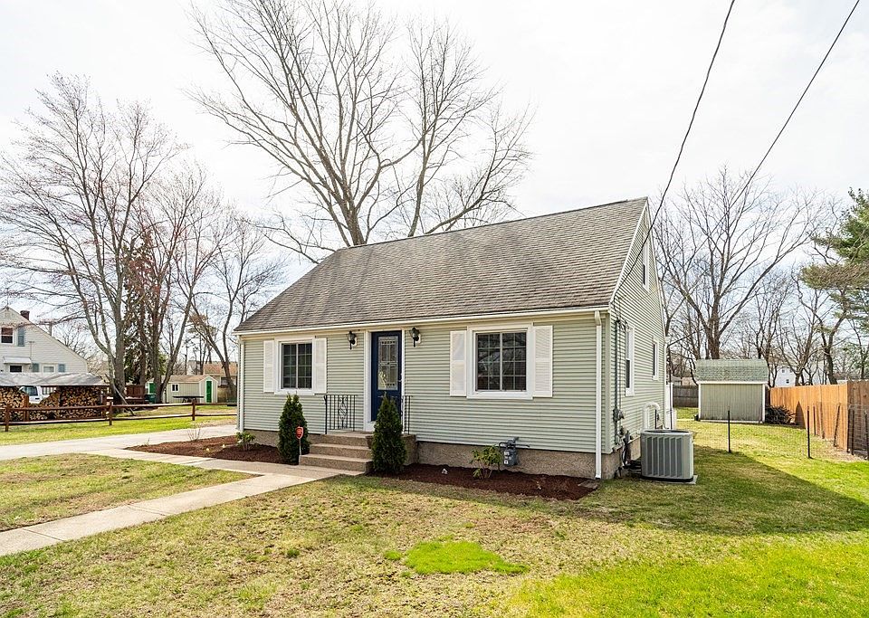 445 Robinson Ave, Attleboro, MA 02703 Zillow
