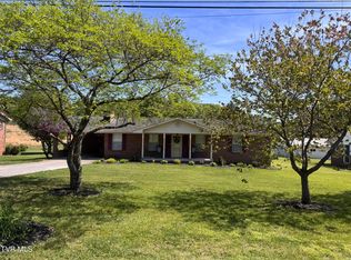 140 Lena Dr, Rogersville, TN 37857