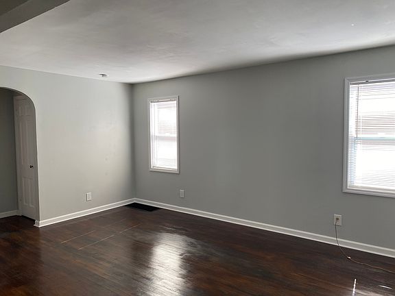 3rd image of 8348 Archer Ave
