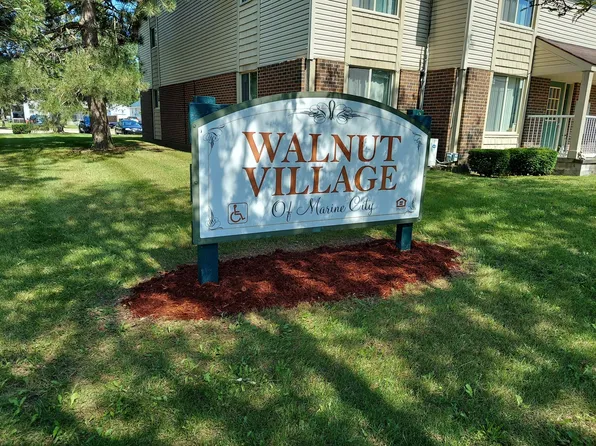 230 S Main St, Marine City, MI 48039