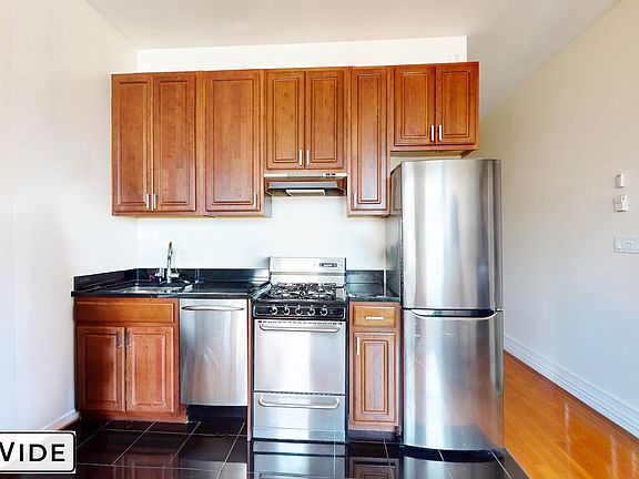 3rd image of 4 W 103rd St APT 5A
