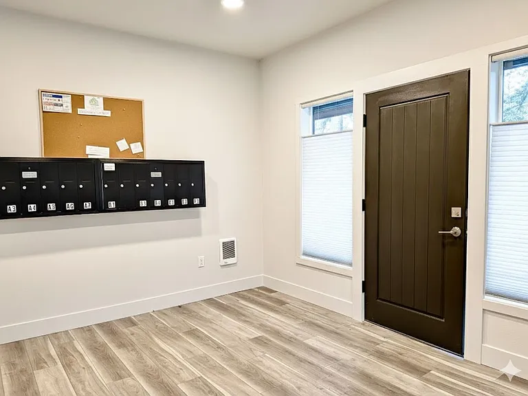PUSC03 - Quarry Commons — Photo 20
