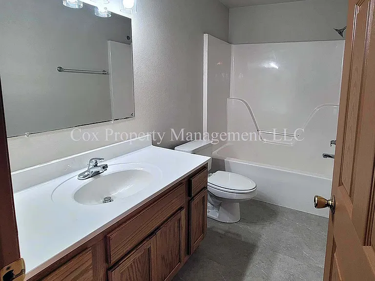 203 Hindman Dr #1 — Photo 4