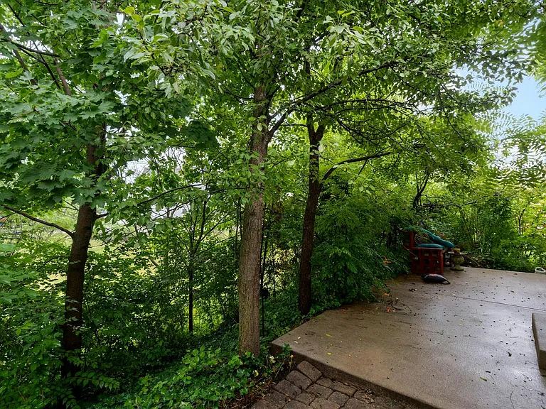 3510 King Edward Way — Photo 41