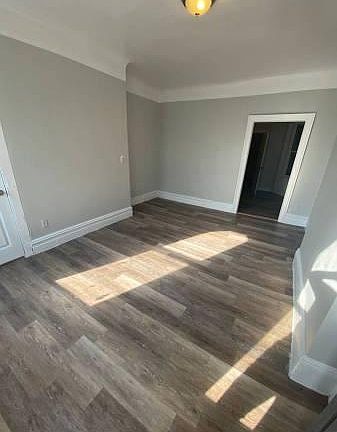2nd image of 905 Avenue Saint John #1A