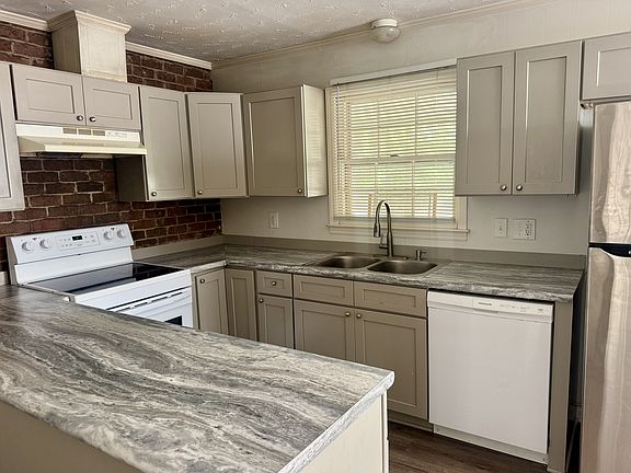 5th image of 317 Forest Grove Ave