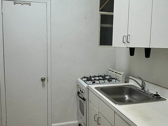 4th image of 335 E 85th St APT 1D