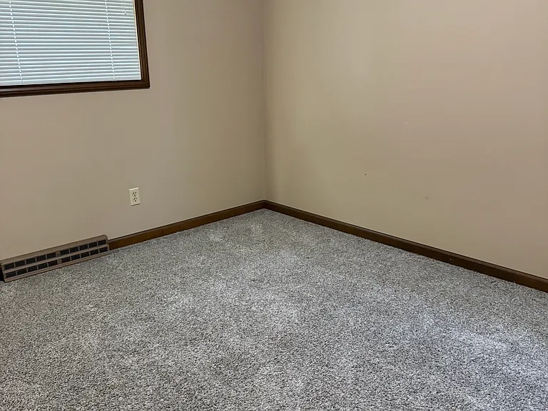 1119 Morningside Dr — Photo 11