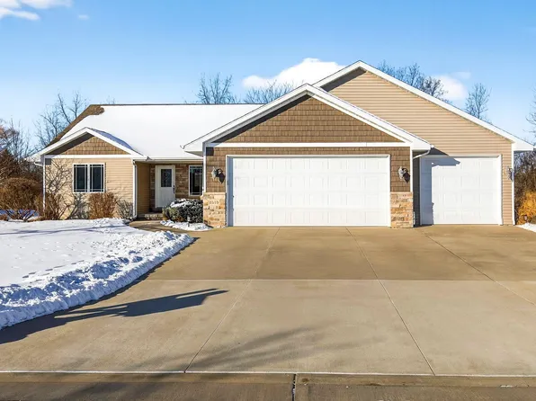 1519 Remington Rd, Neenah, WI 54956